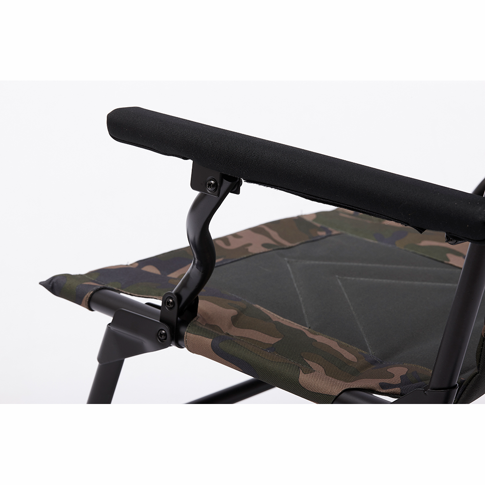 Prologic Avenger Camo Chair W/ARMRESTS & COVERS 140KG Prologic Avenger Camo Chair W/ARMRESTS & COVERS 140KG