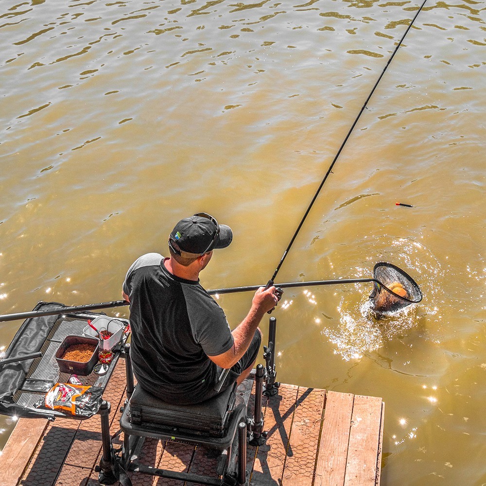 Preston IGNITION 11FT CARP FEEDER