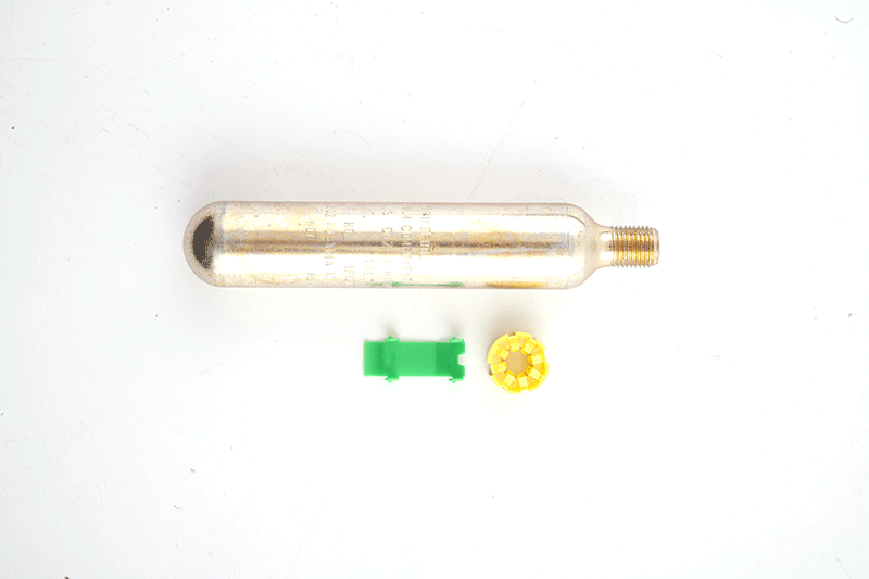 Fox Life Jacket Re-arming Kit; 33 g Co2 Cylinder