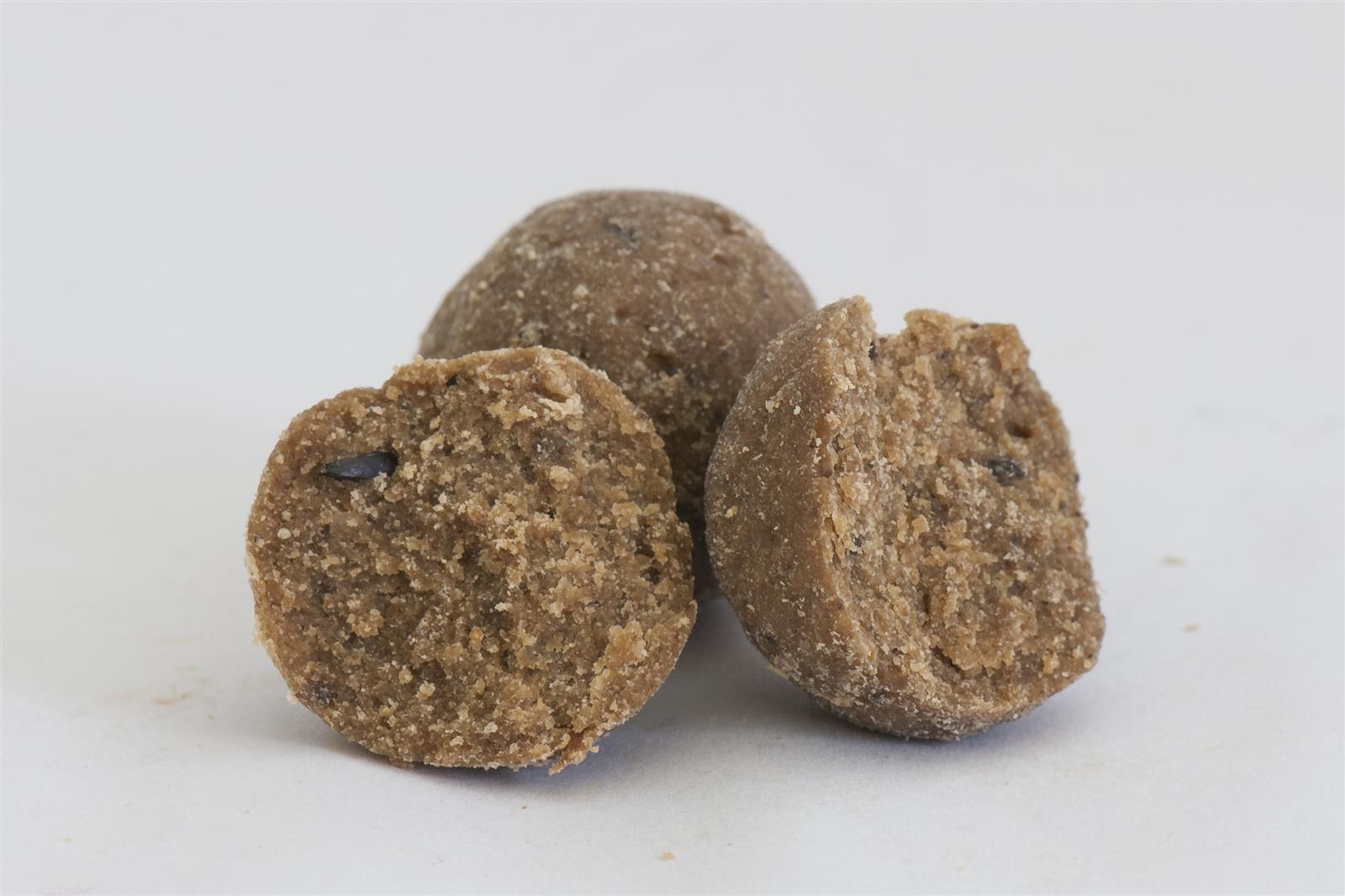 Baet Baits Hot Peach Boilies; 20 mm; 1 Kg.