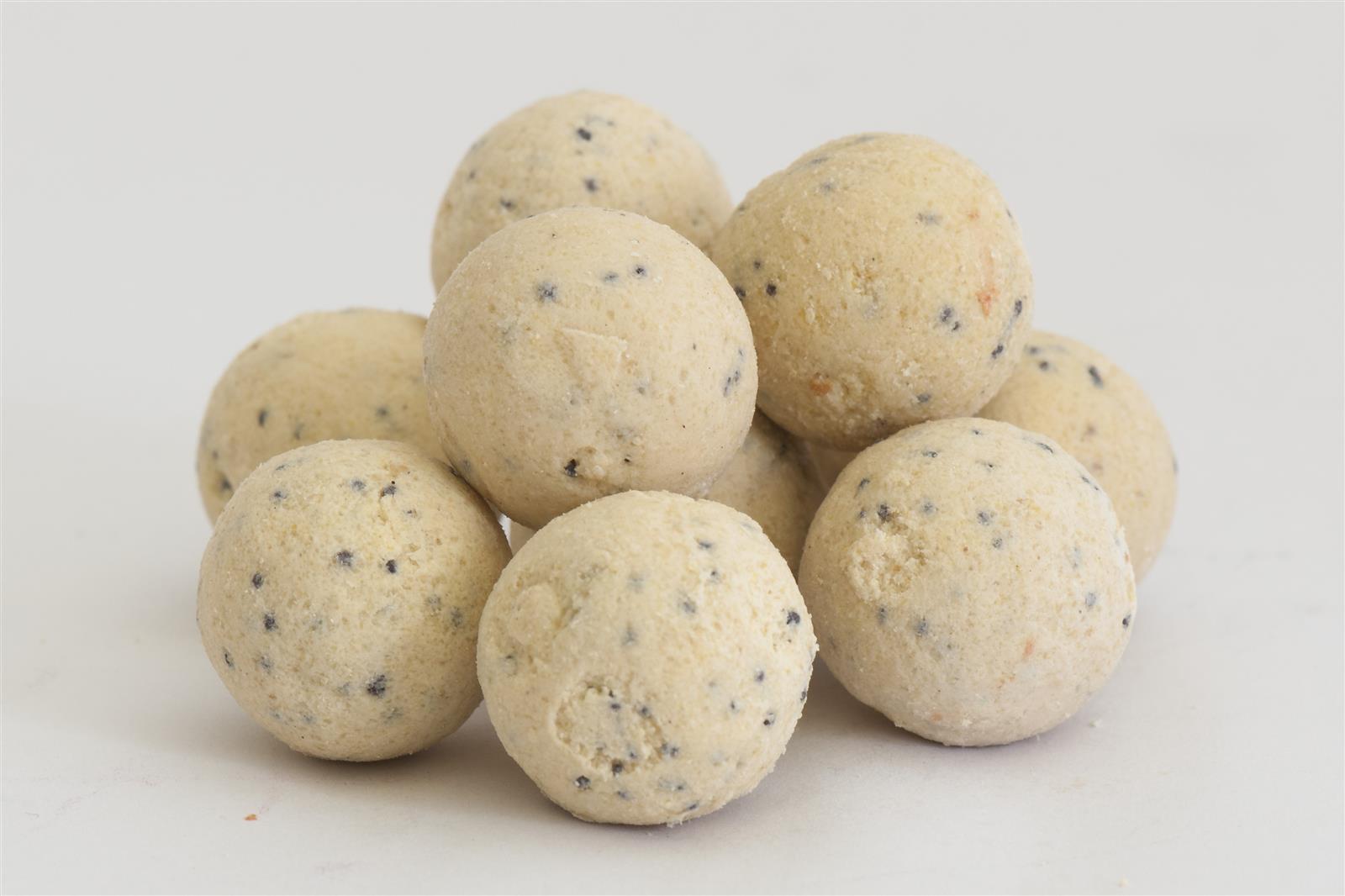 Baet Baits White Moon Boilies; 20 mm; 1 Kg.