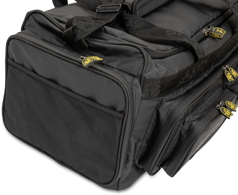 Black Cat Battle Cat Carryall 68cm 41cm 35cm