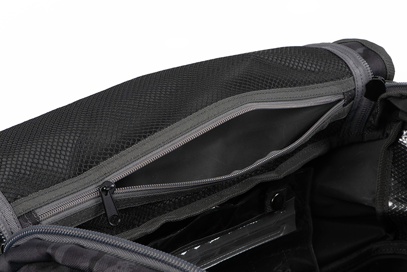 Fox Rage Voyager® Camo Large Holdall Fox Rage Voyager® Camo Large Holdall